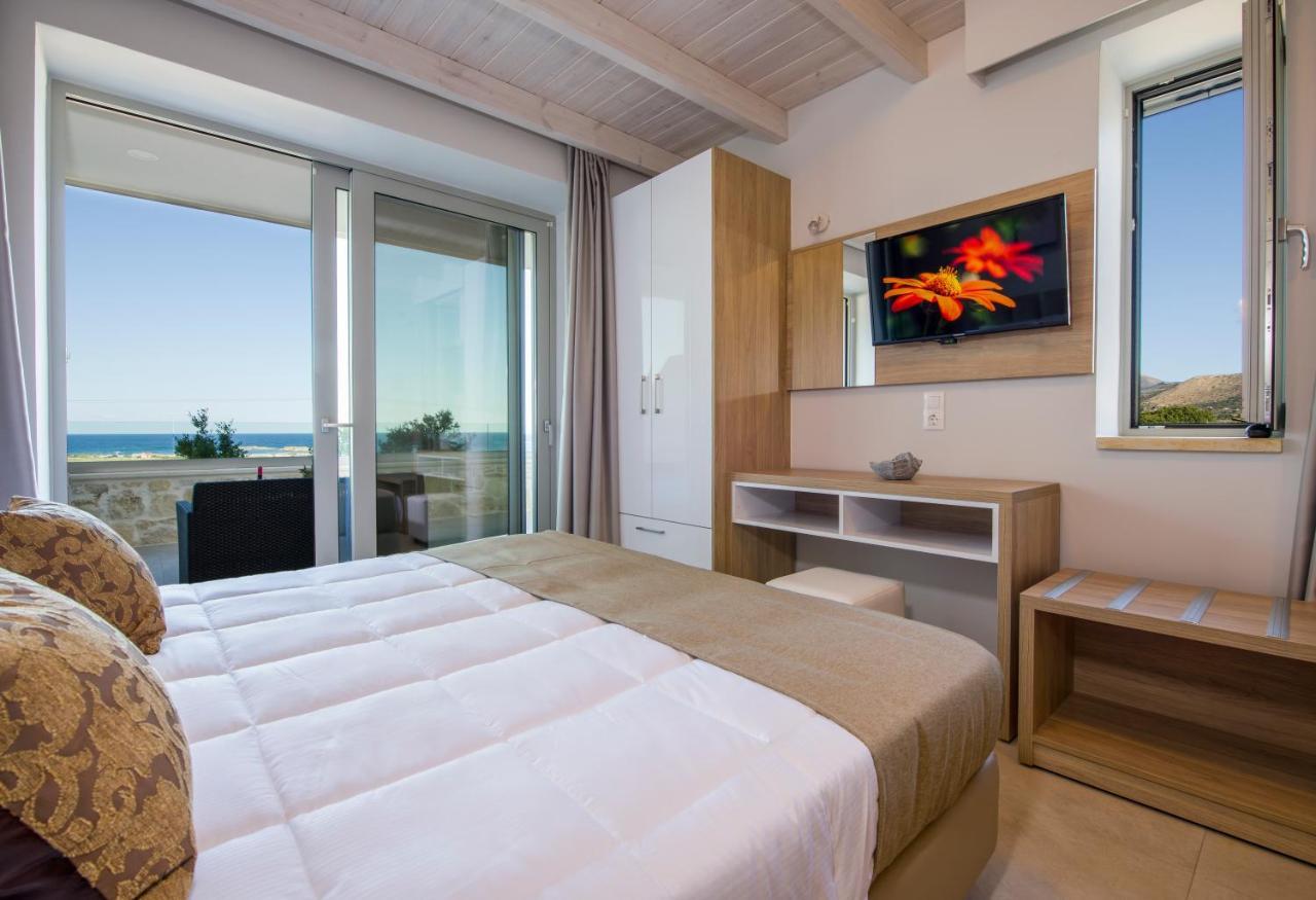 Petras Resort Фаласарна Екстериор снимка